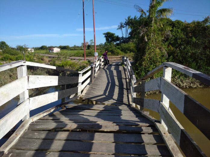 Jembatan Tanjung Nyaris Ambruk, Warga Minta Pemda Segera Perbaiki