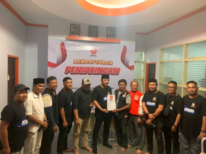 Relawan Ambil Formulir di PKS, Daftarkan Zainal Jadi Calon di Pilgub Kaltara