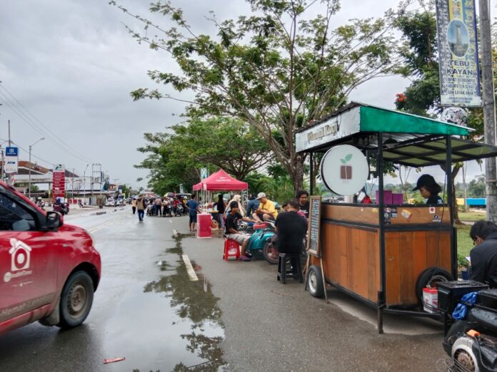 PKL Tepian Sungai Kayan Bakal Ditarik Retribusi, Begini Tanggapan Dewan