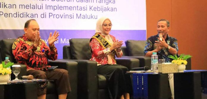 Ketua PKK KTT Berbagi Tips Tingkatkan Literasi Melalui Program TBM di Maluku