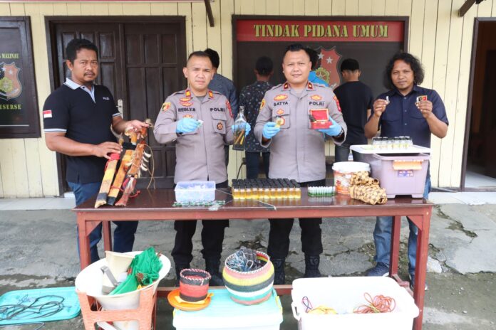 Diduga Tipu Pembeli, Penjual Obat dan Minyak Ilegal Dibekuk Polisi