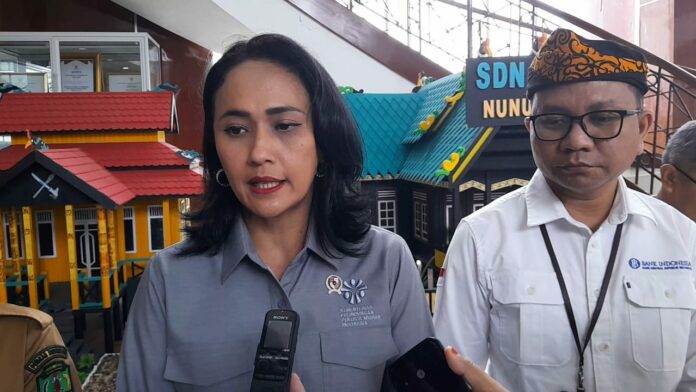 Kunjungi Nunukan, Wamen Bareng BI Dorong PMI Melek Keuangan dan Digital