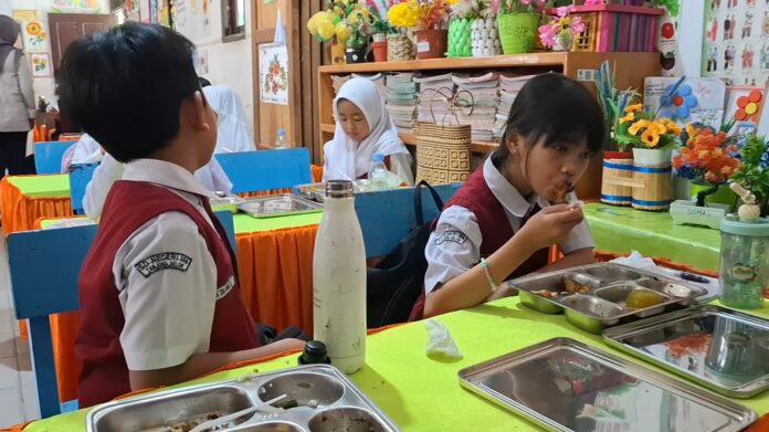 Makan Bergizi Gratis di Bulungan, Sekolah Bisa Ganti Menu Tak Layak Konsumsi
